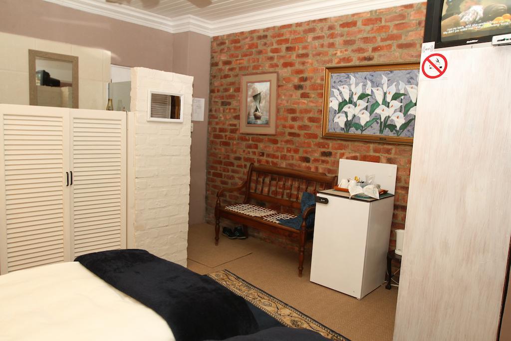 Oceanview Guesthouse Struisbaai Exterior photo