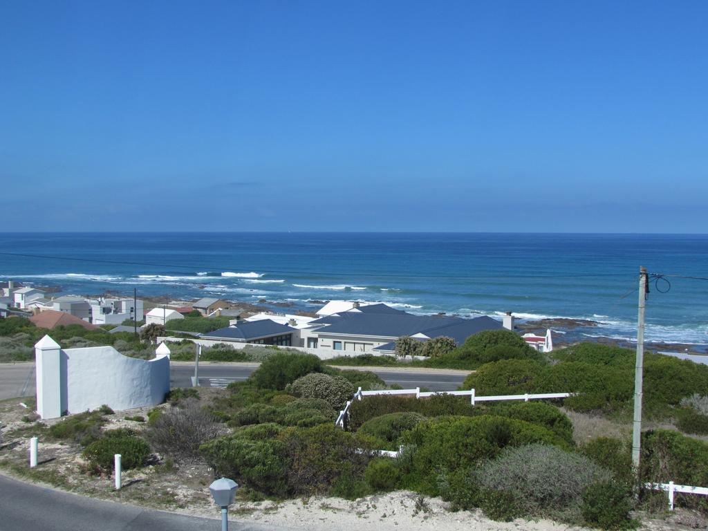 Oceanview Guesthouse Struisbaai Exterior photo