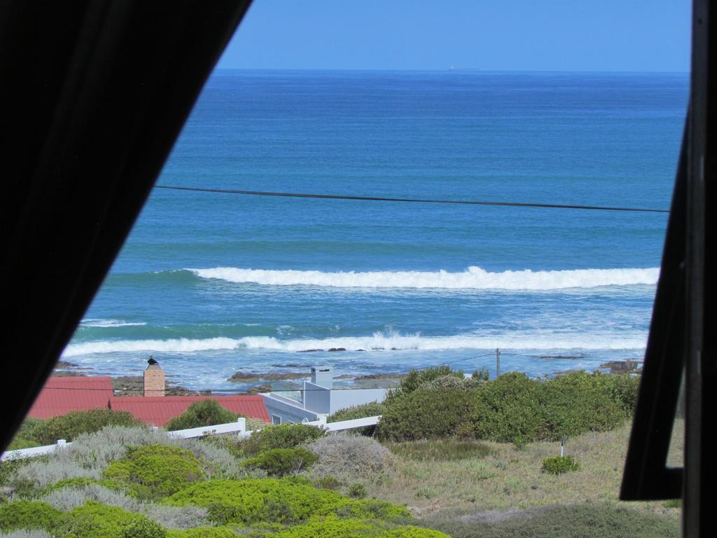Oceanview Guesthouse Struisbaai Exterior photo