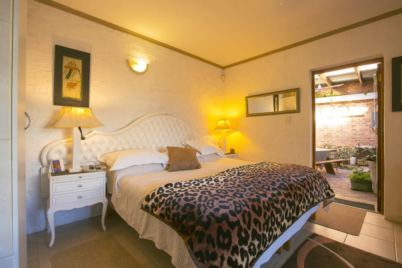 Oceanview Guesthouse Struisbaai Exterior photo