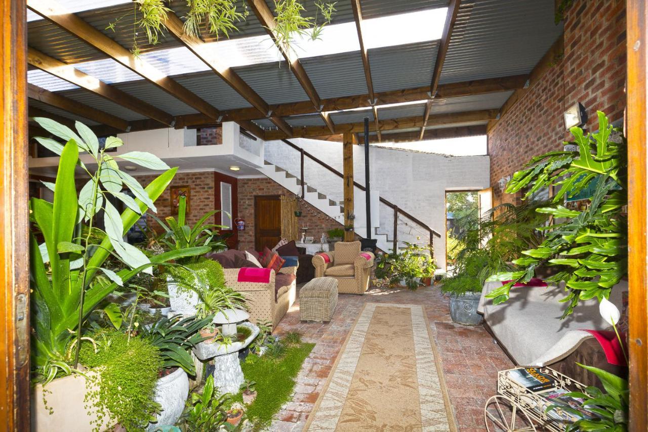 Oceanview Guesthouse Struisbaai Exterior photo