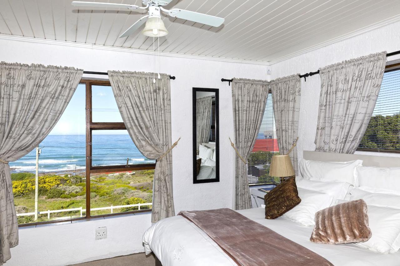 Oceanview Guesthouse Struisbaai Exterior photo